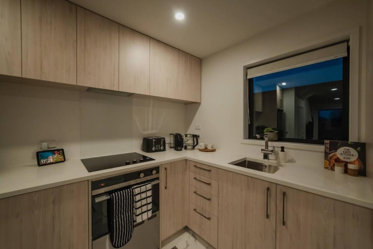 Stones Throw From The Stadium & Hot Tub Christchurch Exterior foto